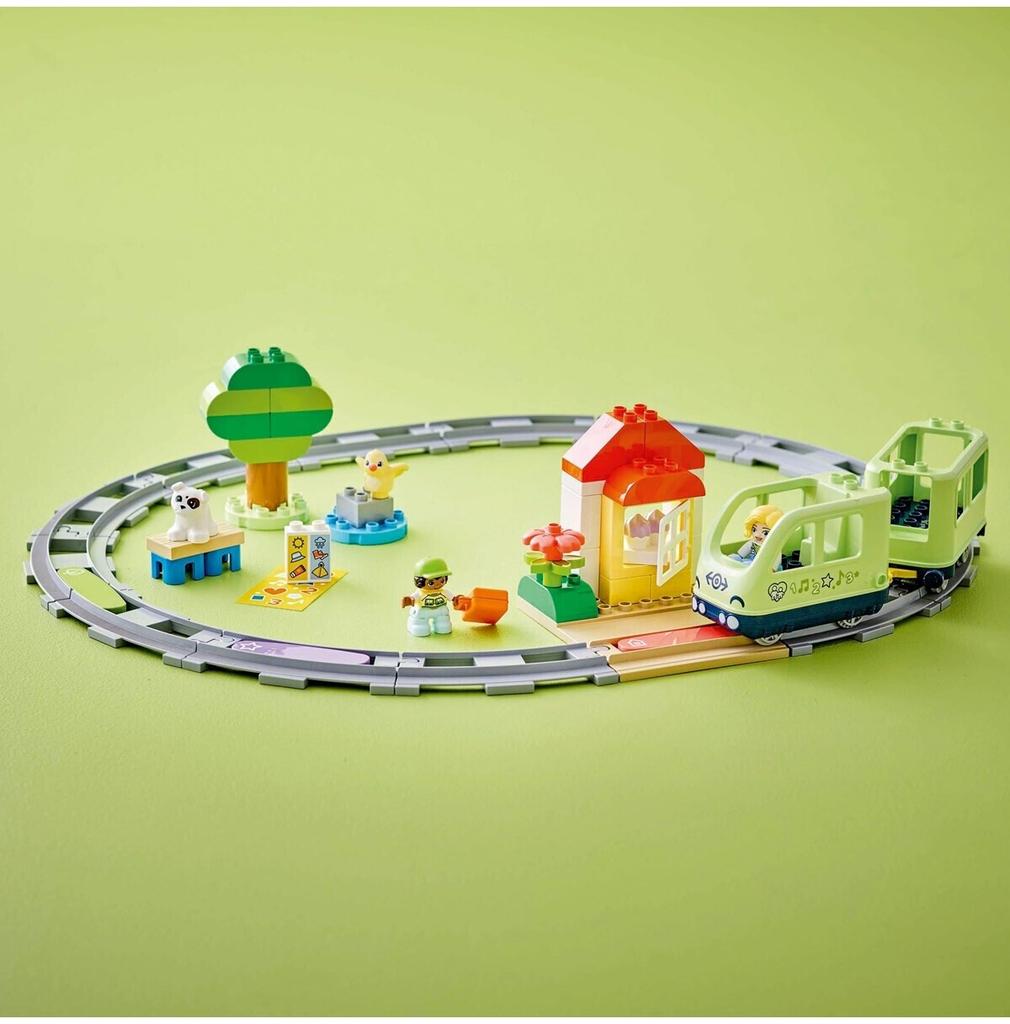 LEGO конструктор Duplo – Интерактивная приключенческая железная дорога (10427)