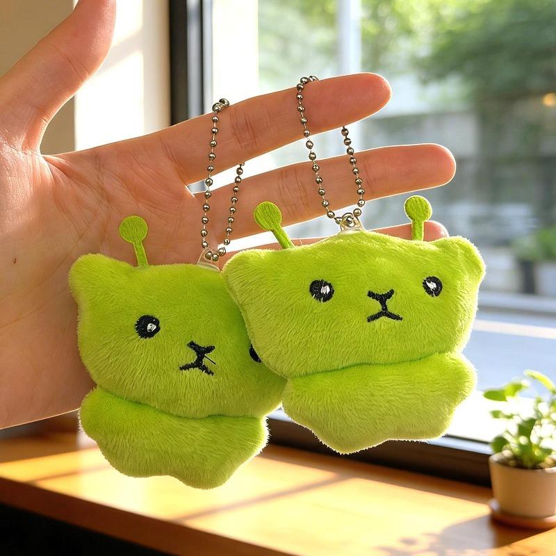 Llaveros de Peluche de Gato Alienígena Verde Colgante Peludo Estilo Mini Galaxia para Parejas Lindo Dibujo Animado Decoración para Bolsos Mochilas Llavero Regalos