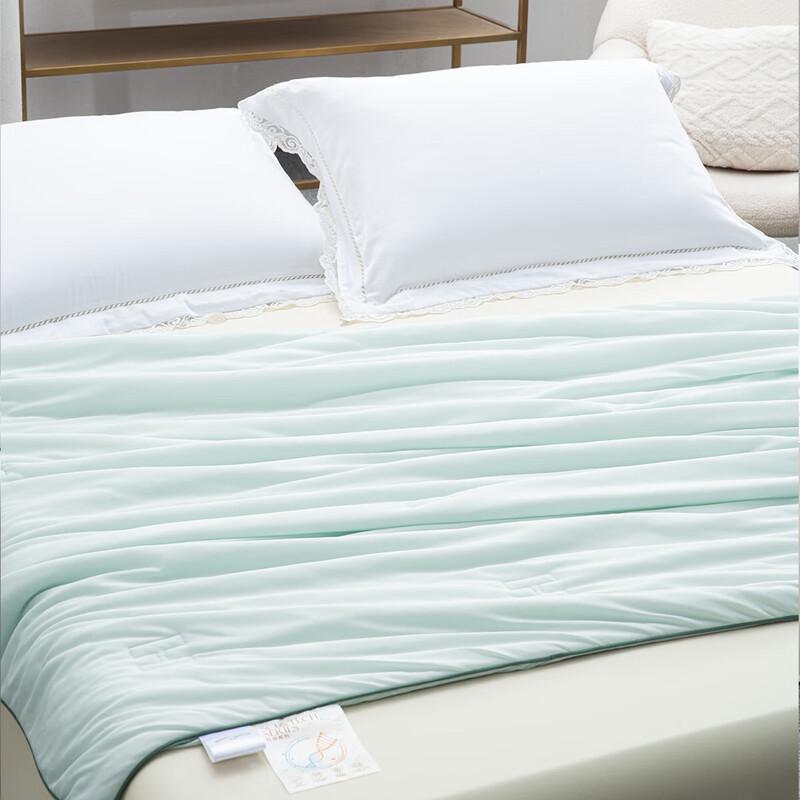 Mercury Home Textiles Cool Touch Knitted Summer Fiber Quilt