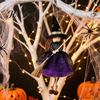 Festlicher Halloween-Schmuck Hexe Puppe mit Besen, Kleine Hängende Figur Partydekorationen Tüllrock für Spukhaus, Türfenster Dekor