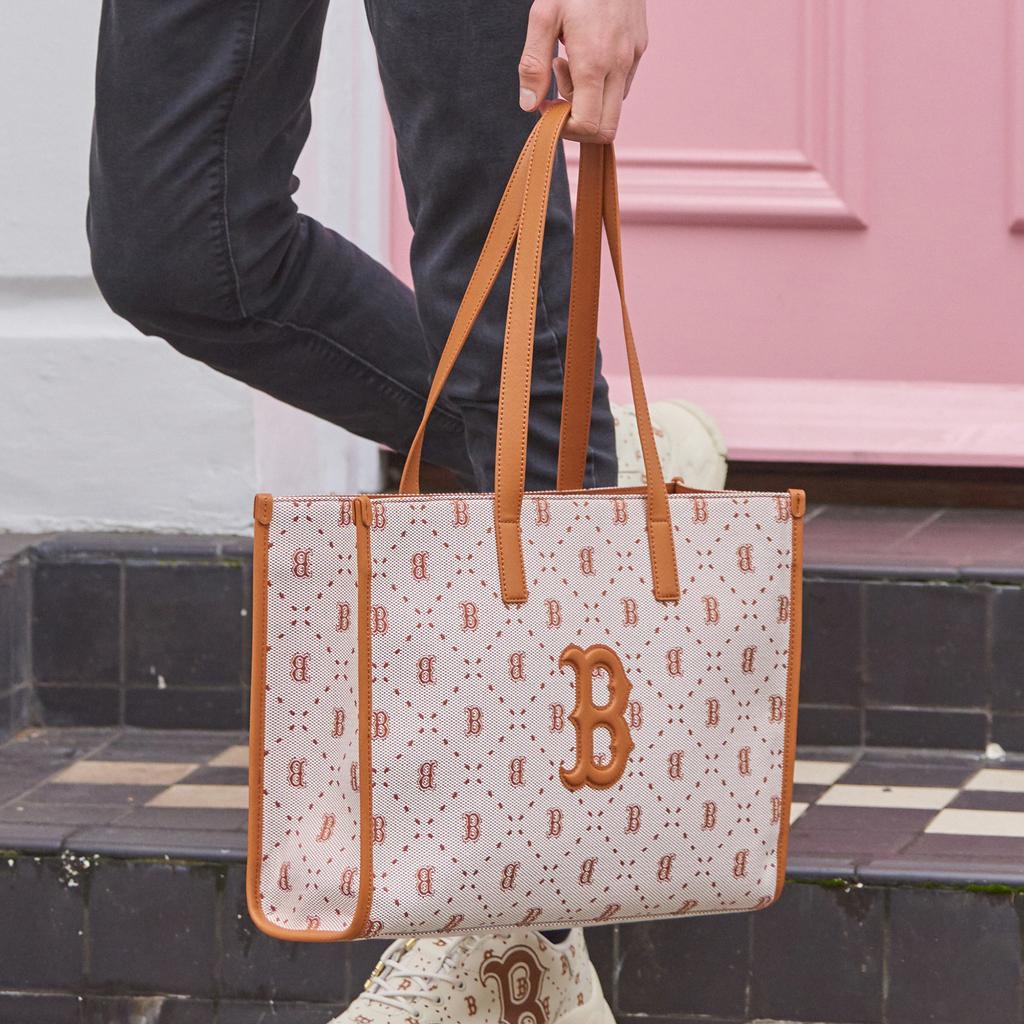 MLB Boston Red Sox Large Capacity Vintage Logo Print Polyester Tote Bag Women tote bags Brown 3AORL013N-43BRS