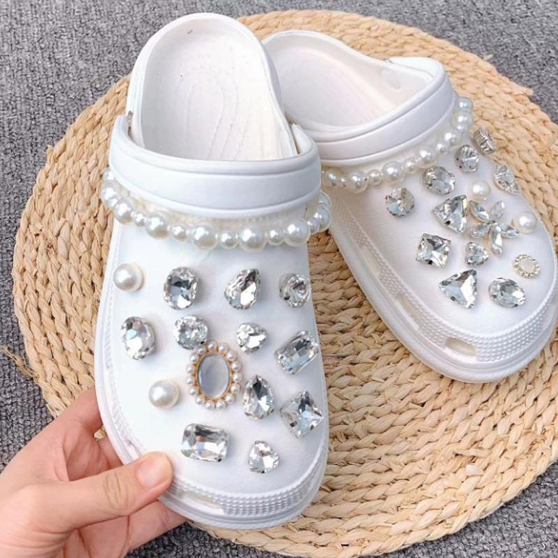 Shoe Charm DIY Pins Transparent Rhinestone Pearl Chain Decoration Buckle for Hole Shoes Charms Set Accessories Kids Boy Girls Gift