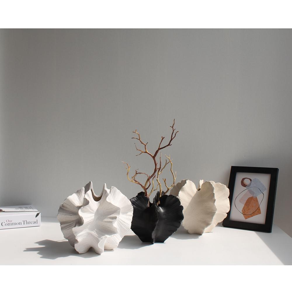 Creative Living Ceramic Vase Craft Living Room Flower Arrangement Home Decoration Decor Creative Abstract Desk Nordic Minimalist