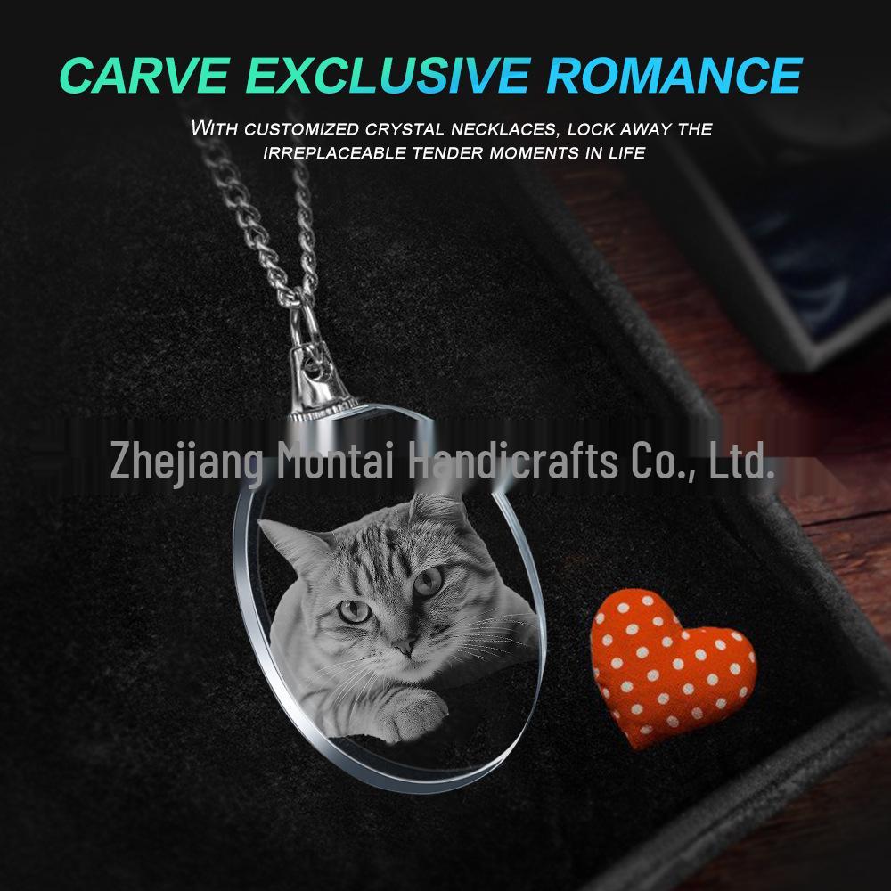 3D Laser Engraved Pet Photo Crystal Pendant Necklace - Commemorative Gift