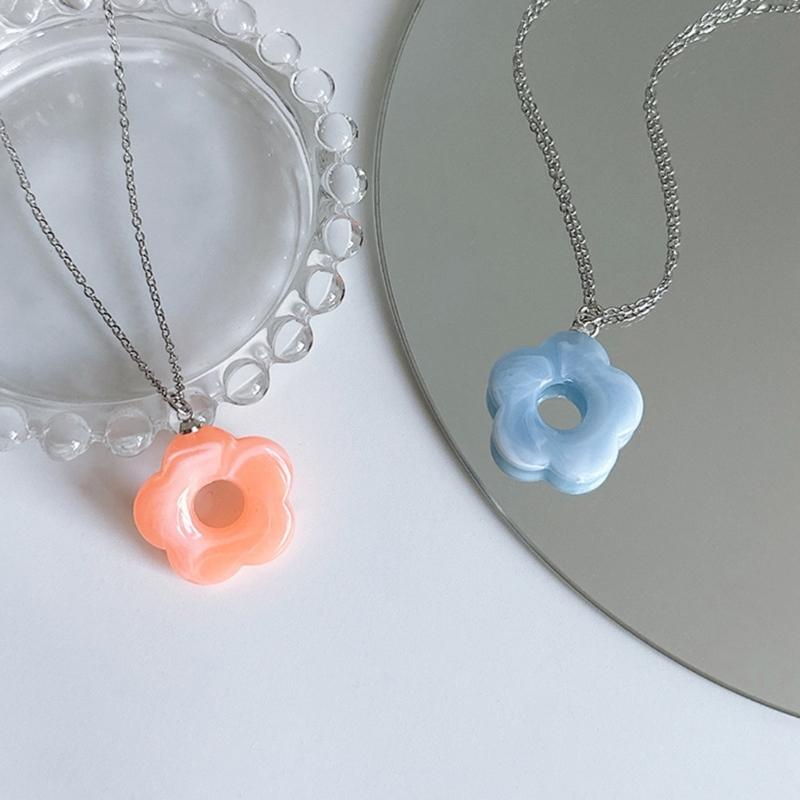 Simple Acrylic Flower Pendant Necklace Fashion Collar Necklaces Clavicle Chain Choker Necklace Neck Chain Jewelry