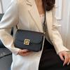Foreign style retro armpit bag 2025 new autumn small square bag high-end niche chain single shoulder crossbody tofu bag