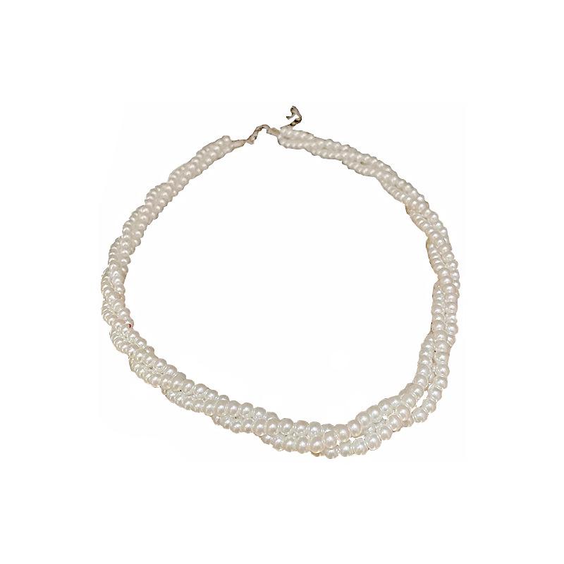 Retro Multilayer Faux Pearl Necklace: European & American Minimalist Choker, Elegant Clavicle Chain for Women
