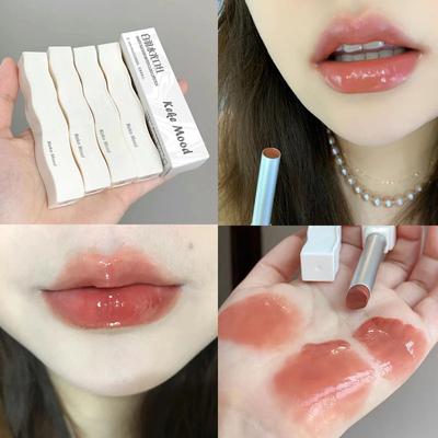 Make-up na rty – Lesky na rty