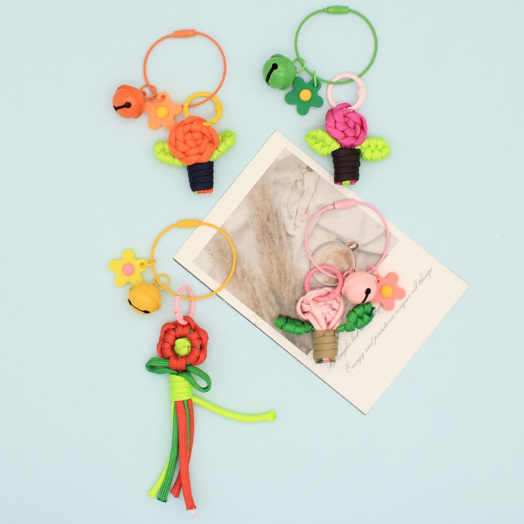 Cute and Childlike Hand-woven Carrot Flower Keychain Mobile Phone Pendant Bag Jewelry