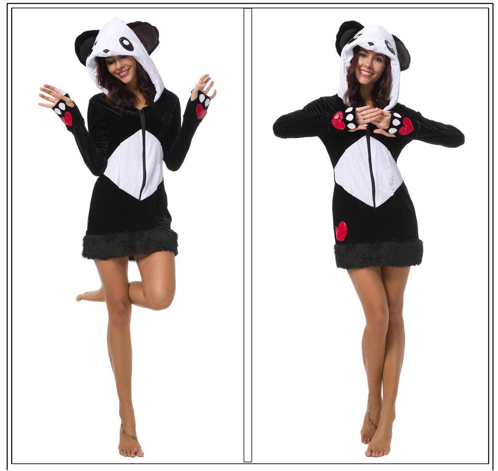 Cosplay Leopard Print Costume with Big Tail, Catwoman Role Play Outfit, Animal Theme for Halloween Party.