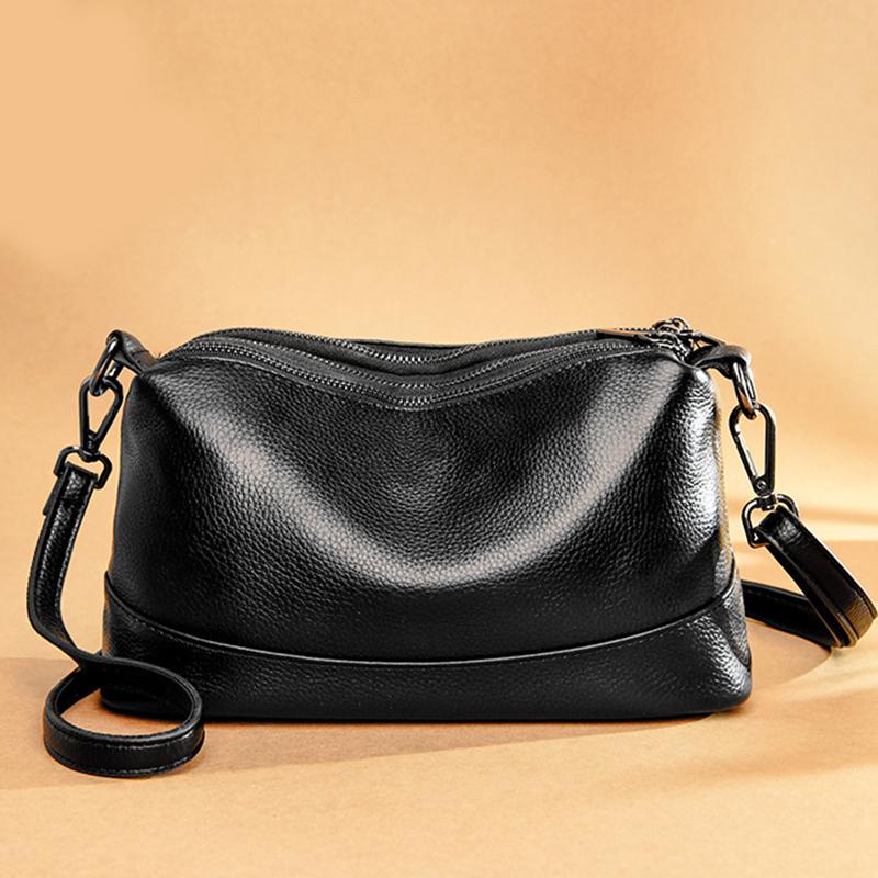 Borsa a tracolla monospalla grande e capiente, in similpelle, da donna, nuova, trendy ed elegante.