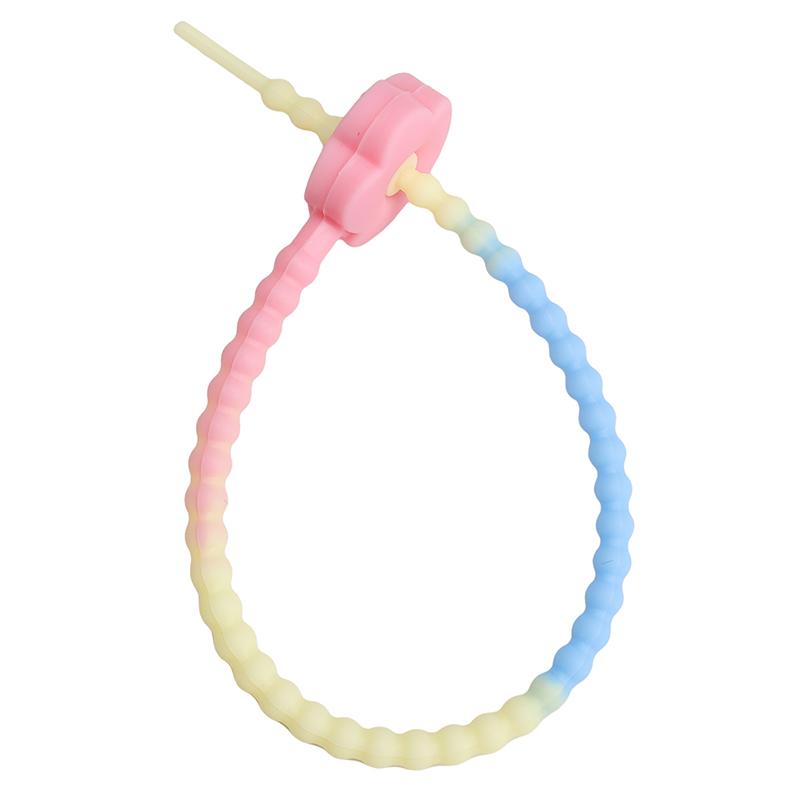 2-10Pcs Silicone Plum Blossom Gradient Keychain