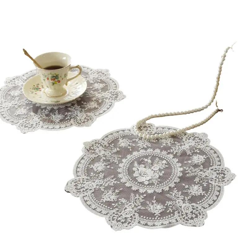 1Pcs Europe Retro Style Table Mat Beautiful Pattern Romantic Exquisite Embroidery Lace Coffee Cups Mat Vase Table Lamp Pad