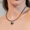 [Hei]Cow Leather Heart Necklace