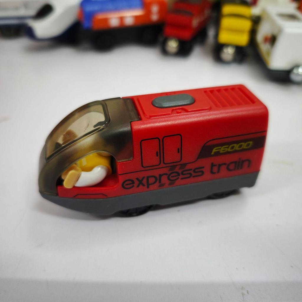 Magnetic Electric Train Engine Toy for Kids - Compatible with All Wooden Tracks