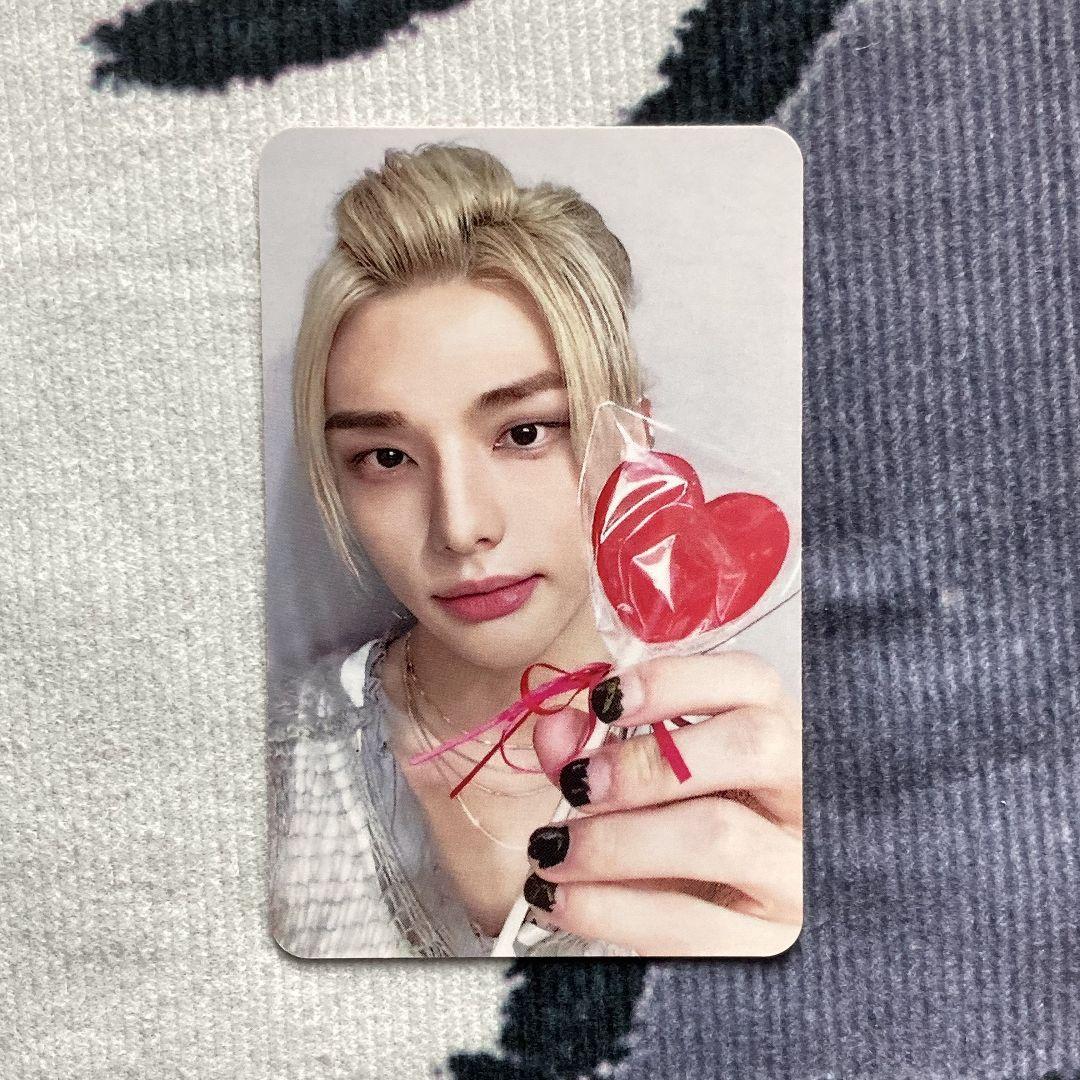 

[USED] StrayKids Raku-STAR ROCK-STAR Hyunjin Trading Card