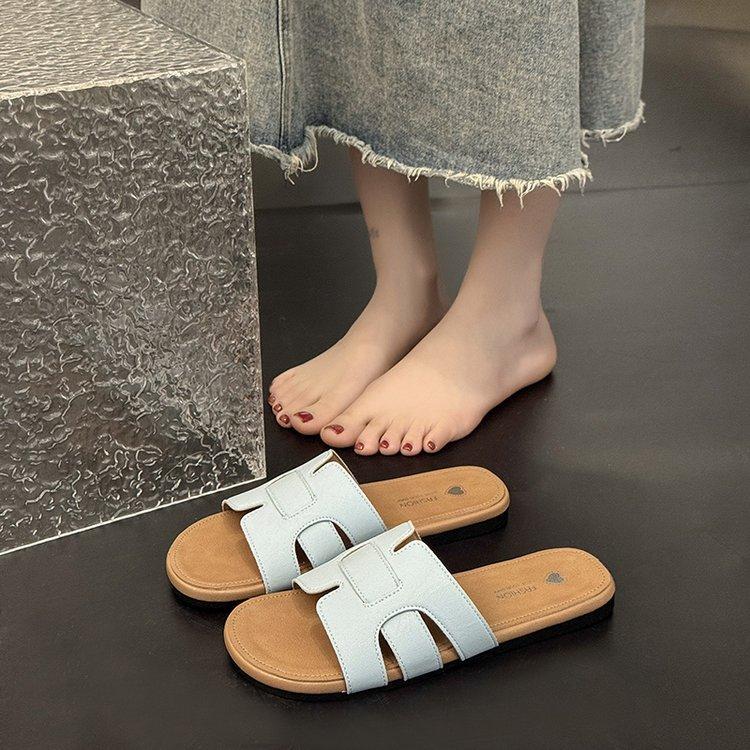 Fashion Fairy Style Skirt Fashion One-word Slippers Female Summer Wear 2025 New Versatile Flat-bottomed Cool Slippers