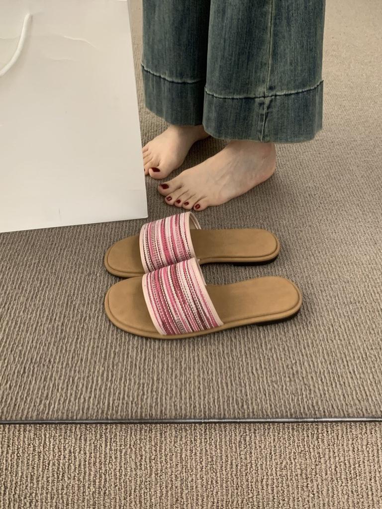 Ethnic style woven word with flat bottom slippers women's summer wear 2025 new casual beach sandals