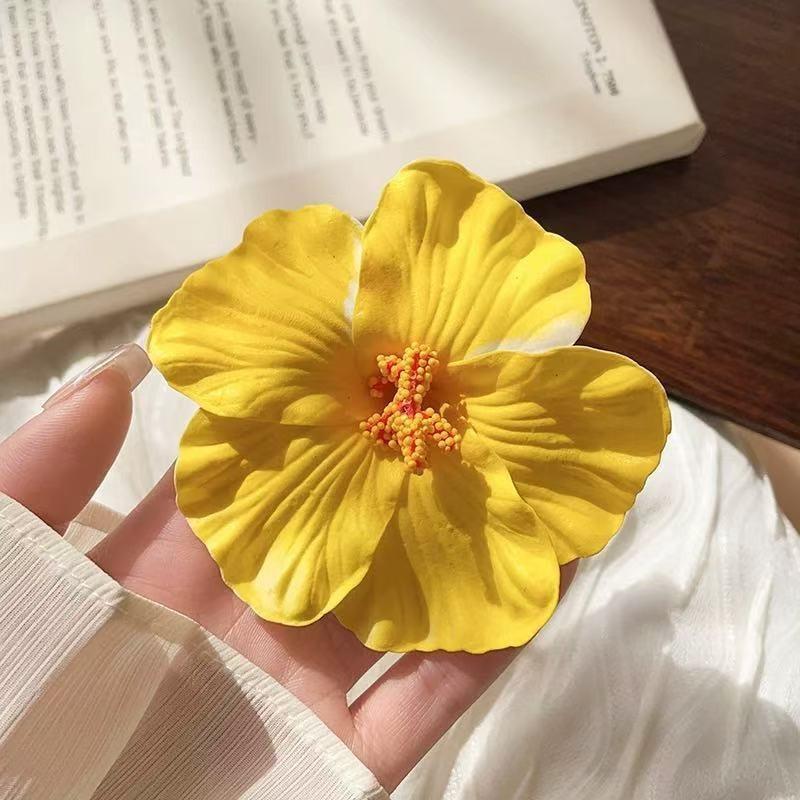 Exquisite Women's Floral Hair Clip, High-End Beach Vacation Accessory