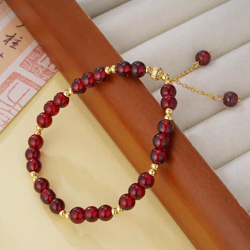 Elegant Garnet Beaded Bracelet for Women - High-End, Light Luxury Design, Perfect Gift for Besties