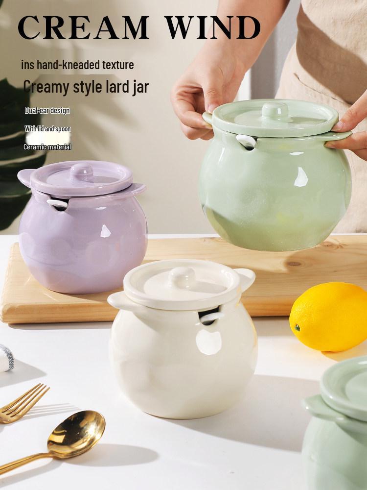 Double-eared Heat-resistant Ceramic Lard Jar with Lid, for Kitchen Oil and Chili Storage.