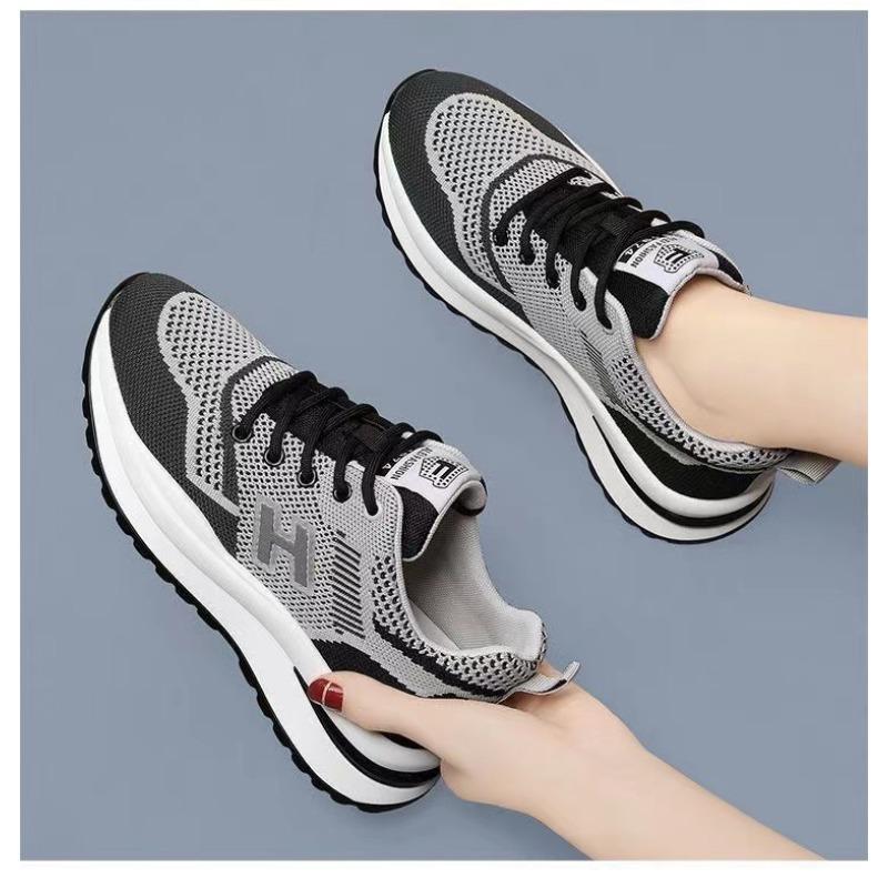 Women‘s Shoes Casual Sports Shoes Soft-Sole Breathable Slow-Running Shoes Walking Shoes Women‘s Trendy Shoes.