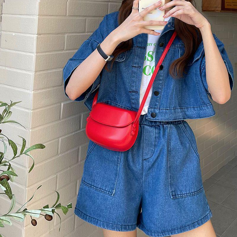 

Women s Retro Red Saddle Handbag: Spring/Summer 2026 Collection - High-End, Versatile, and Simple Phone Bag