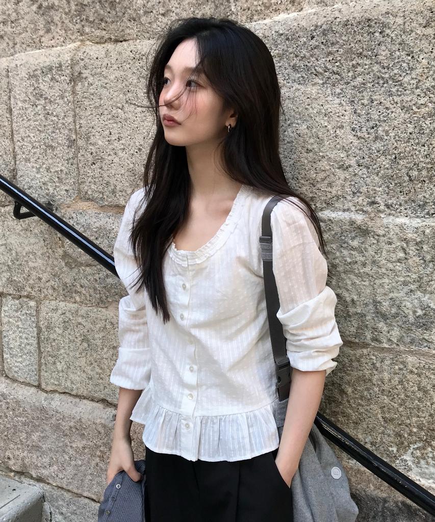 LETTER FROM MOON Notney Round Neck Frill Blouse (Ivory)