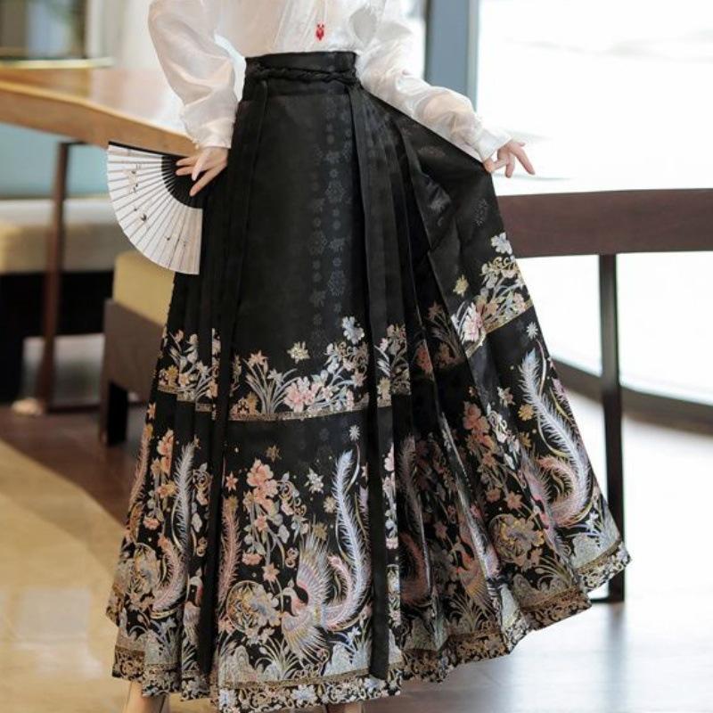 New Chinese-style red woven gold makeup horse dress, Guofeng Ming-made Hanfu women's heavy industry skirt, daily commute