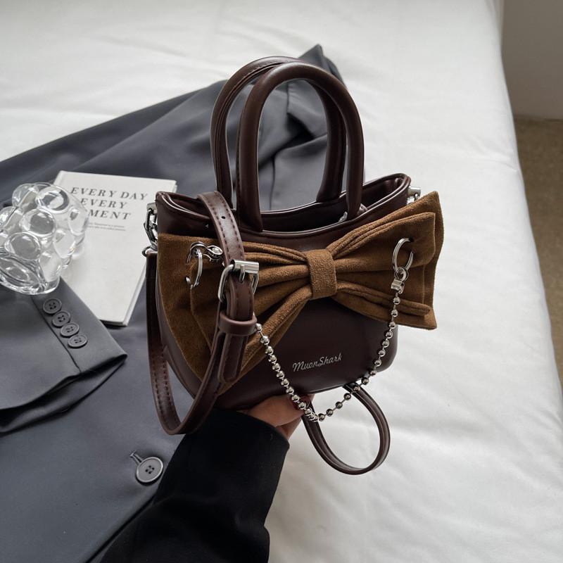 High-end Stylish Handbag For Women With Butterfly Knot Detail 2023 New Trend Cross-border Style коричневый