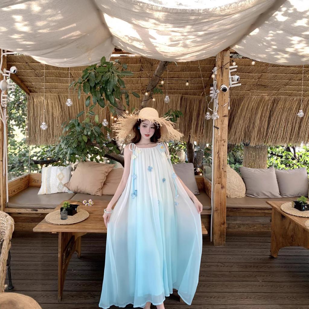 Source blue mist weaving dream gradual change blue vacation wind fairy gas heavy industry skirt three-dimensional flower sling temperament method