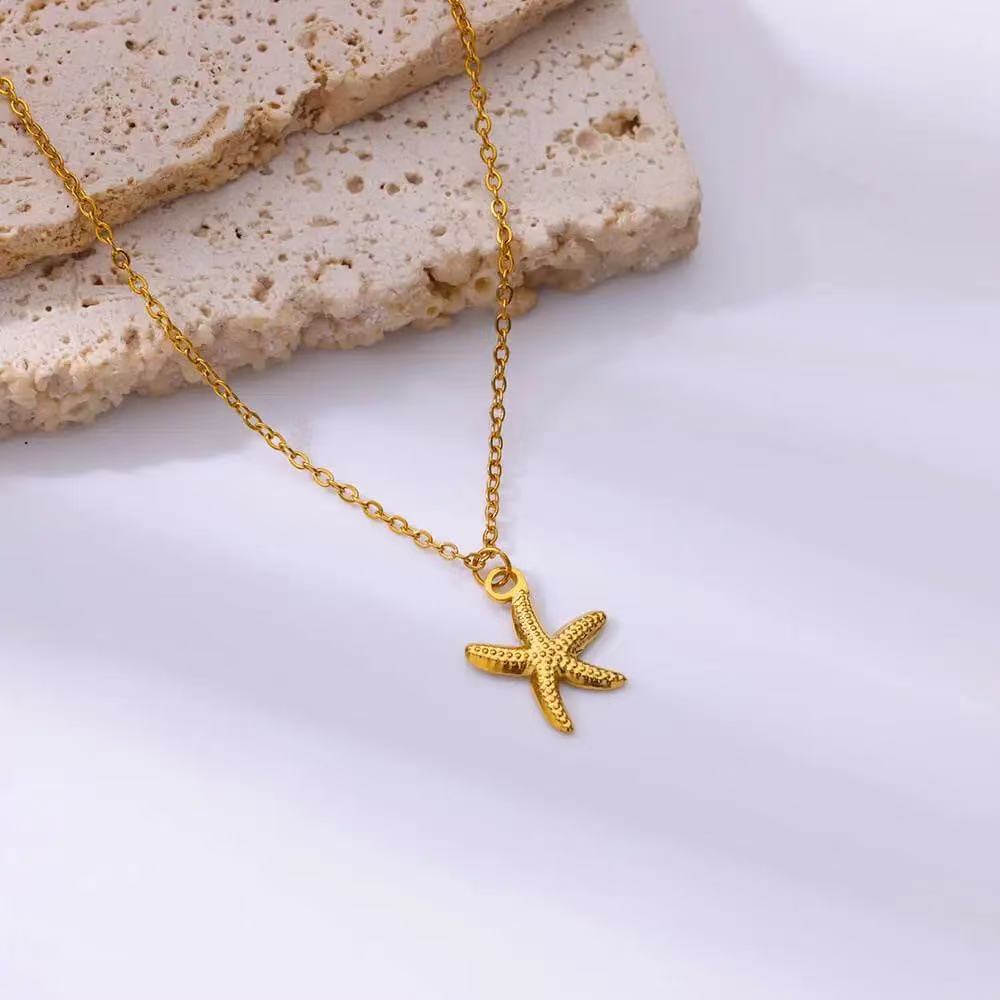 2PCS Retro Sea Star Shell J Gold Necklace Women s Pendant Shell Necklace Aesthetics Summer Jewelry Gift