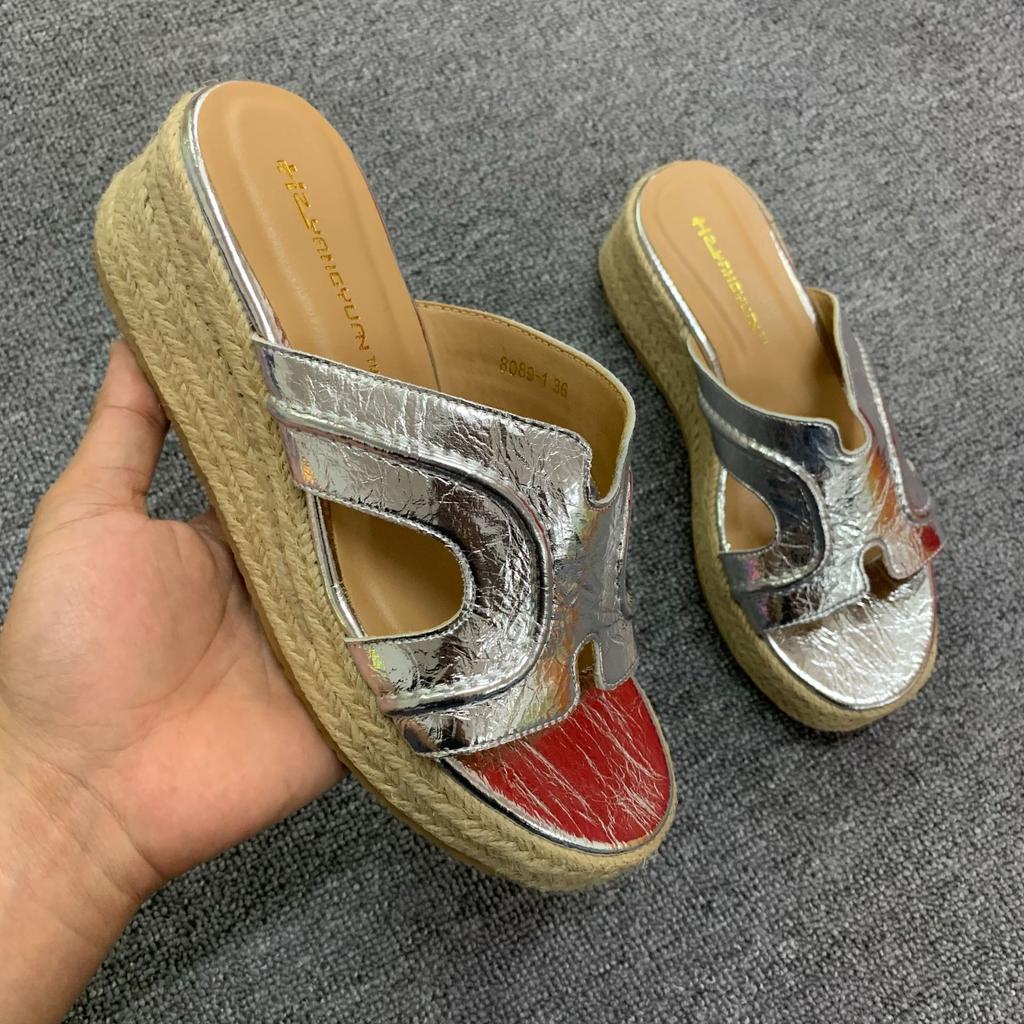Spot Second Hair! Grape Mother, the Same Shoes Have Increased In Height by 6cm, Retro Word with Thick-soled Slope Heel H Drag Cool Slippers Fo