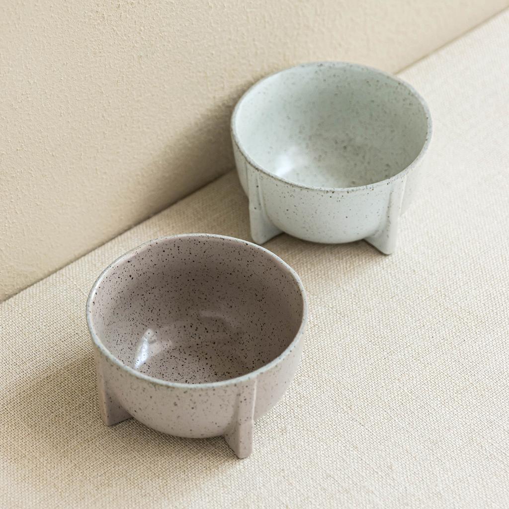 Featured Spots Three-Legged Bowl Household Ceramic Rice Bowl Small Bowl Cold Dish Bowl Restaurant Tableware Creative Dessert Bowl