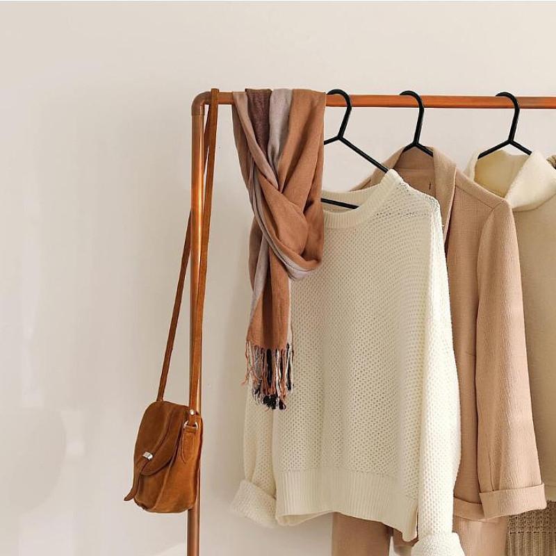 Durable Pp Clothes Hangers Student-friendly Multi-functional With Hooks