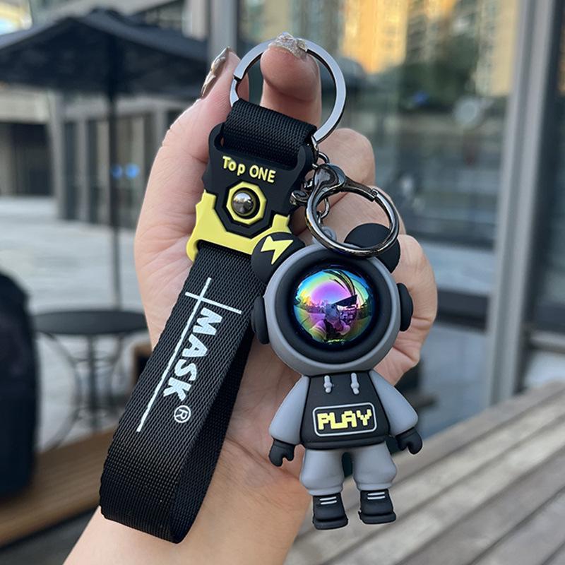 

Lightning Bear Keychain Couple A Pair Of Schoolbag Pendants Men And Women Exquisite Cartoon Car Keychain Pendant