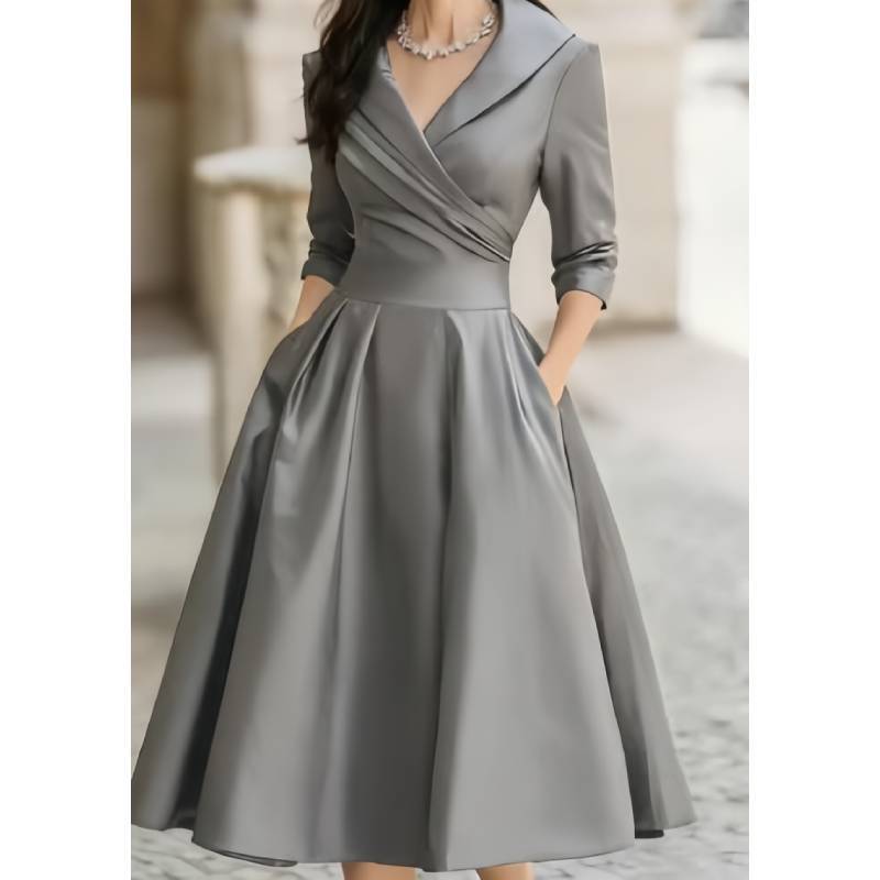 Elegantes Satinkleid mit langen Ärmeln und hoher Taille für Business und Streetwear