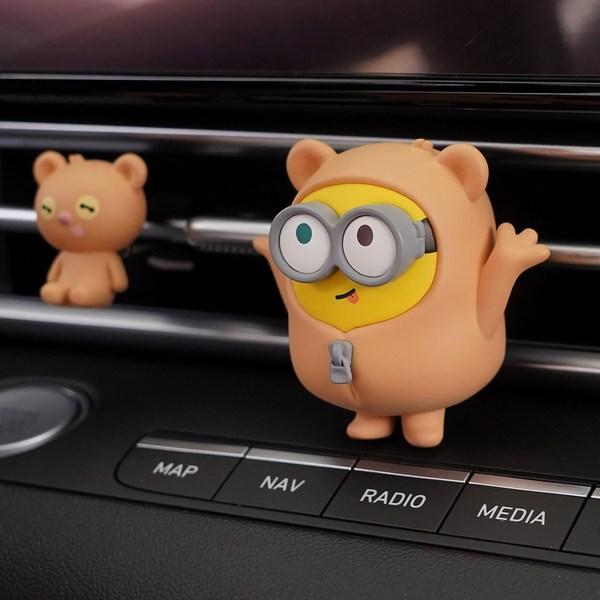 Universal Minions Bear Bob & Tim Figure Car Air Vent Type New Car Gift Cute Car Supplies Character Chakku,Korean car acc