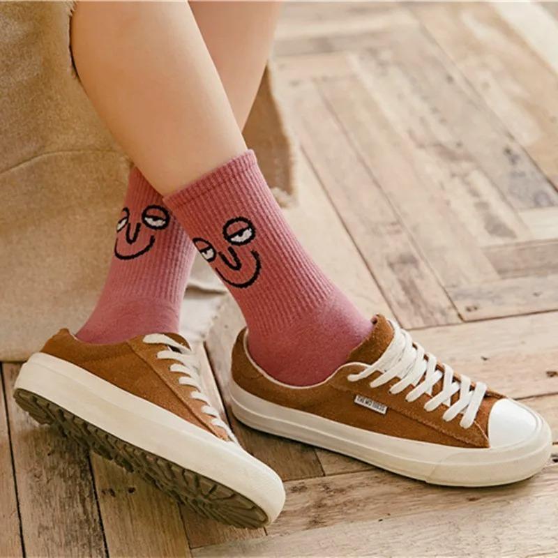 3 Paar Socken Damensocken Wadensocken Koreanische Socken mit schrulligem Ausdruck Cartoon-Trendsocken im College-Stil