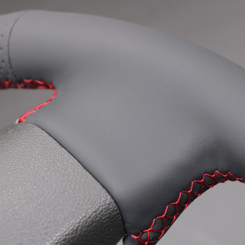 Черный искусственный кожаный нескользящий мягкий чехол на руль автомобиля — фото 5