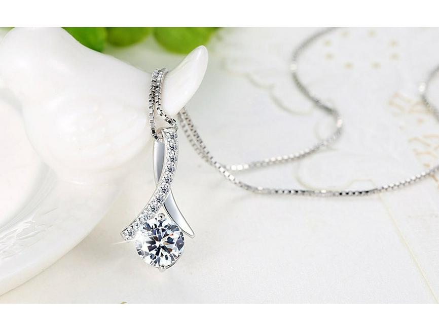 Korean Fashion Imitation Silver Zircon Pendant Necklace for Women