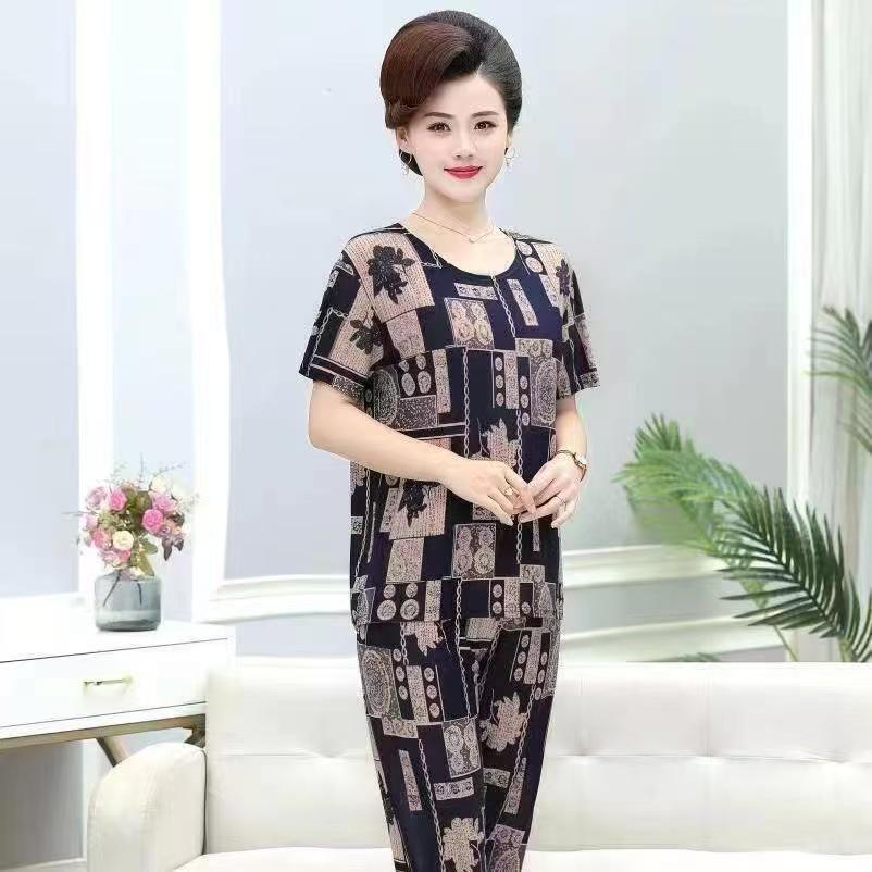 Women's Plus Size Ice Silk Pajama Set: Casual Short Sleeve Two-Piece for Middle-aged and Elderly Moms