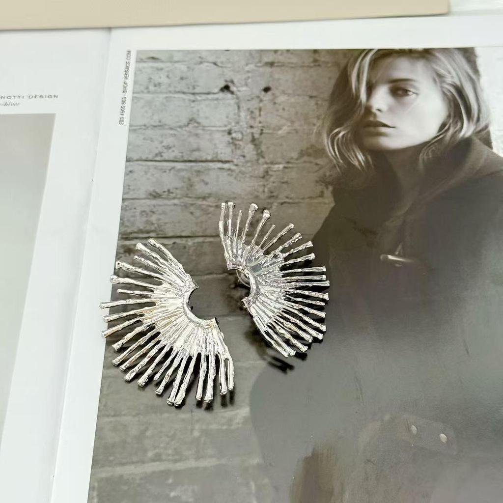 Sunflower Punk Fan-Shaped Stud Earrings: European & American Cross-Border, Metal Cold Style, High-End, Exaggerated Women's Personality Accessory.