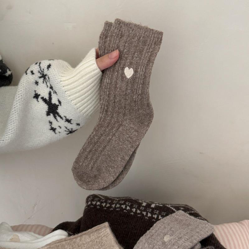 Winter Thickened Wool Mid-calf Socks, Heart-embroidered Pile Women's Socks, Double-needle Wool Socks