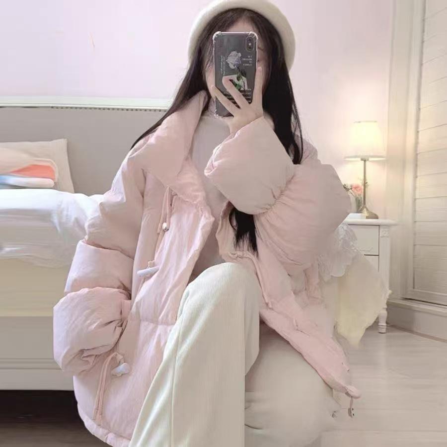 

Угловая пряжка Guofeng 2025 новая свободная зимняя хлопковая одежда короткая куртка хлебная одежда короткая пуховая хлопковая одежда XL розовый