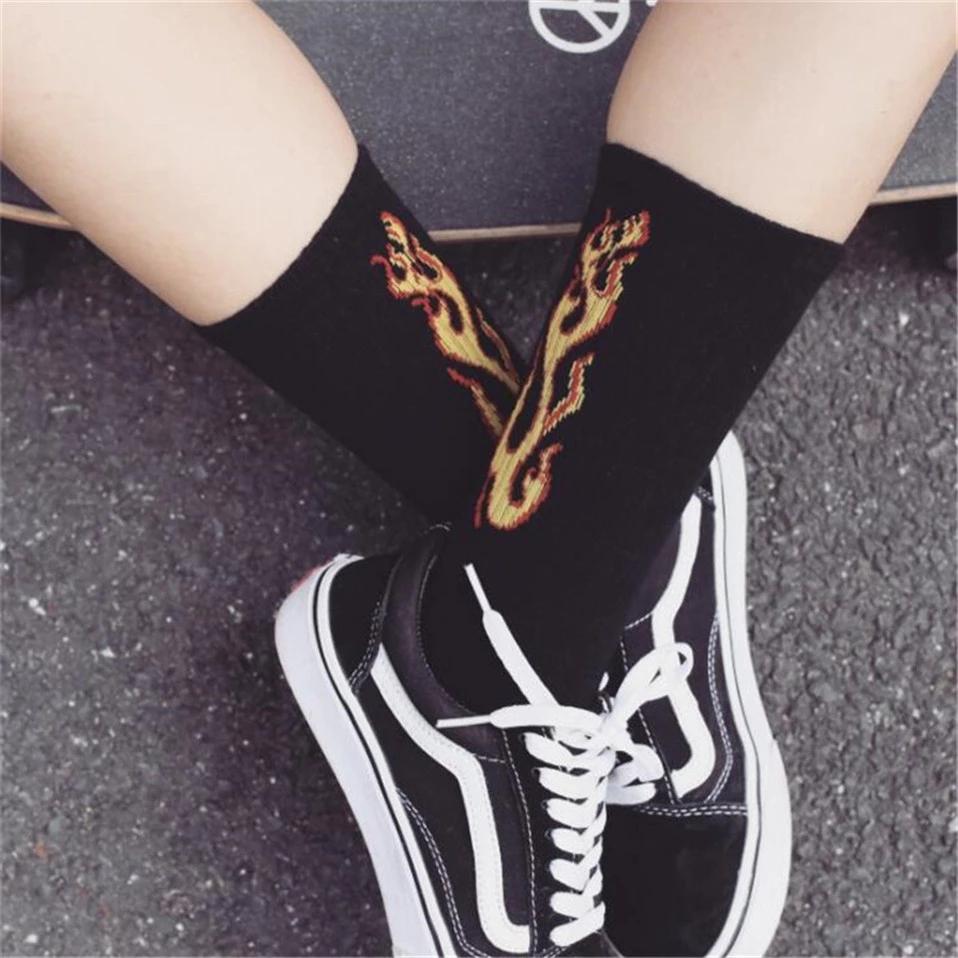 1 Pair Women Fashion Hip Hop Skateboard Long Socks Creative Fun Colorful Flame Printed Sox Unisex Street Couple Socks Wholesale