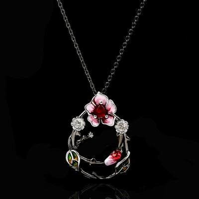 Cold Wind Oriental Rose Short Necklace Enamel Glaze White Jade Flower Ladybug Collarbone Chain Female Tide