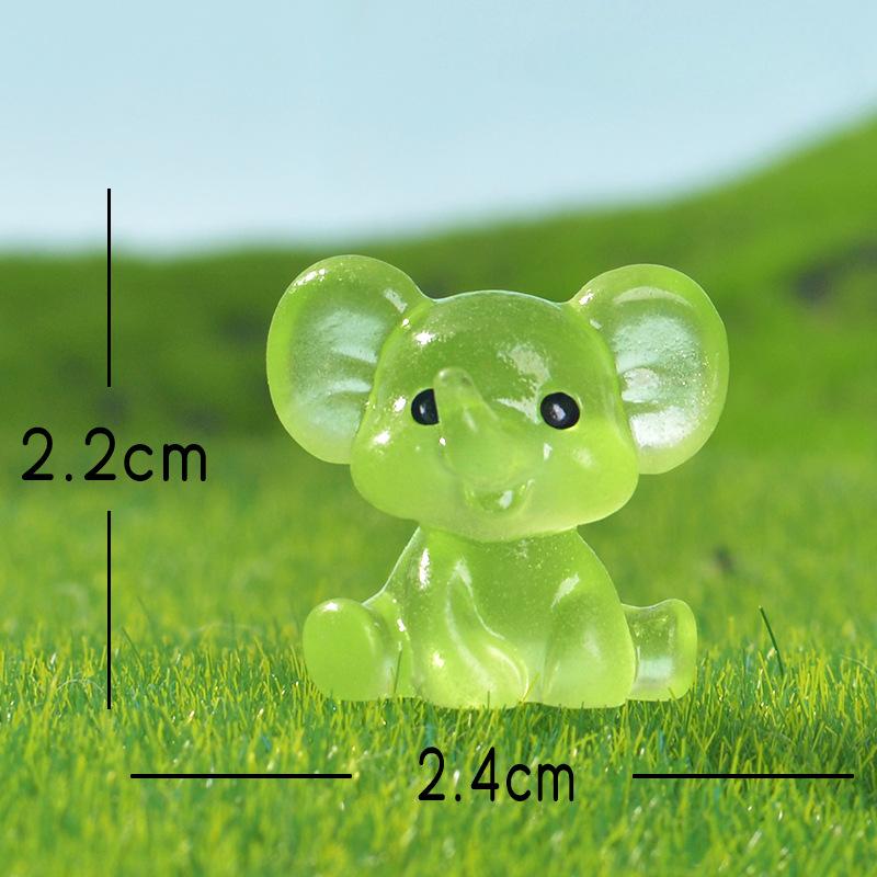 

Мікро-ландшафтні Креативні Маленькі Прикраси, Мультяшні Ляльки, Вироби з смоли, Ландшафтний дизайн, Прикраси Слони, що світяться в темряві, Настільні прикраси зелений