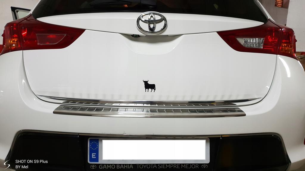 Toyota AURIS II HB - CHROME STRIP Chromed Tailgate