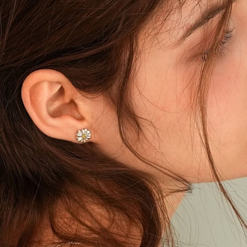 BELLOOGGI Daisy Sapphire earring(S) Daisy Yellow Sapphire Earrings